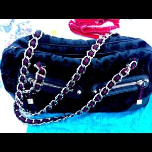 Back on the market! Gucci black velvet handbag